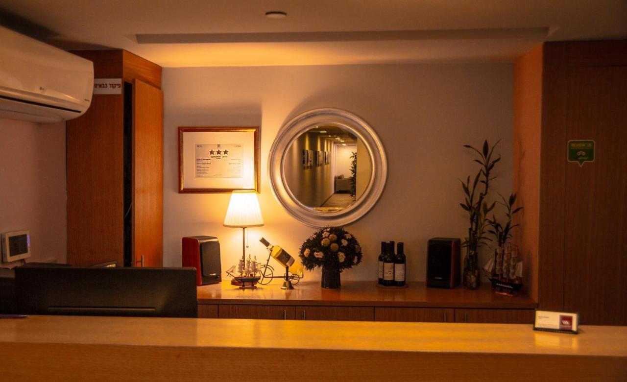 Maris Hotel Haifa Exteriör bild