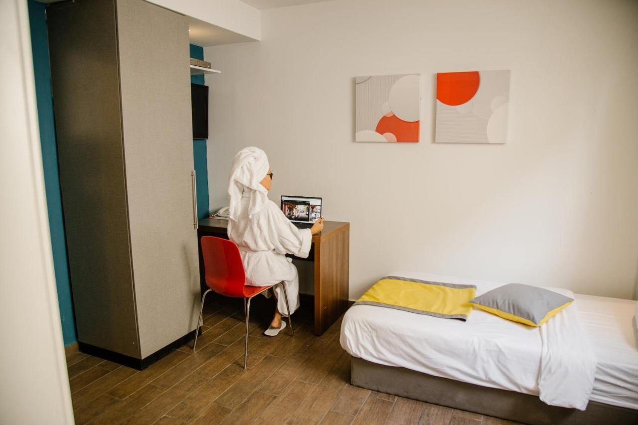 Maris Hotel Haifa Exteriör bild